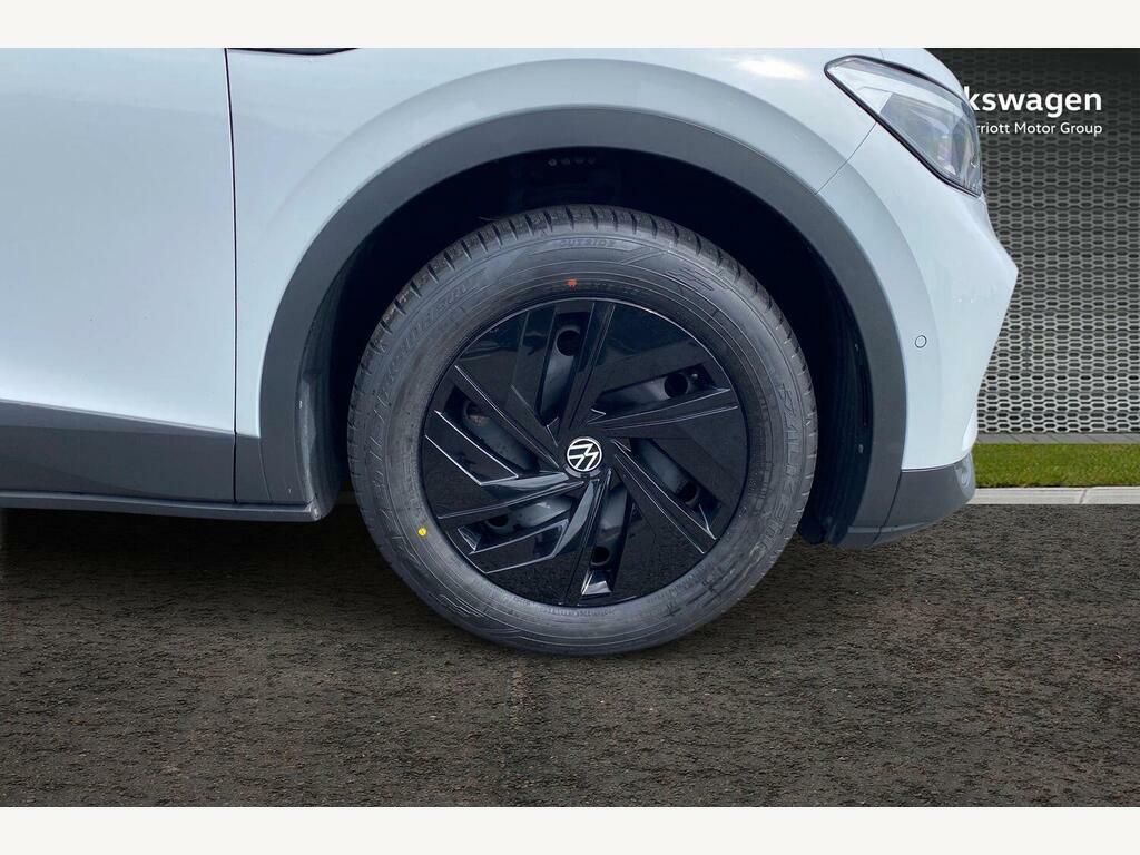Volkswagen ID.4 Pure 52Kwh Life Suv 148 Ps NC23EHT White #5
