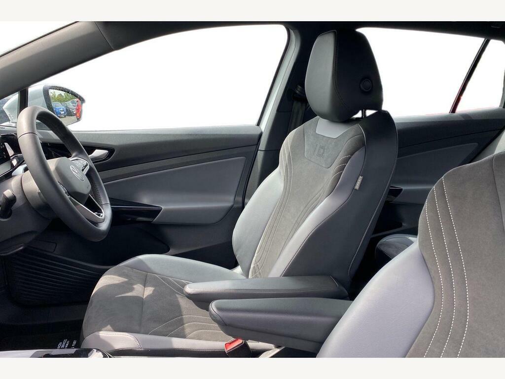 Volkswagen ID.4 Pure 52Kwh Life Suv 148 Ps NC23EHT White #2