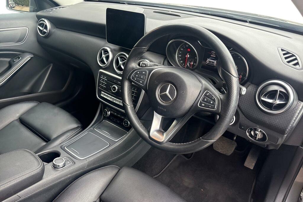 Mercedes-Benz A Class 1.5 A180d Sport Premium 7G-dct Euro 6 Ss AO18JVU Grey #2