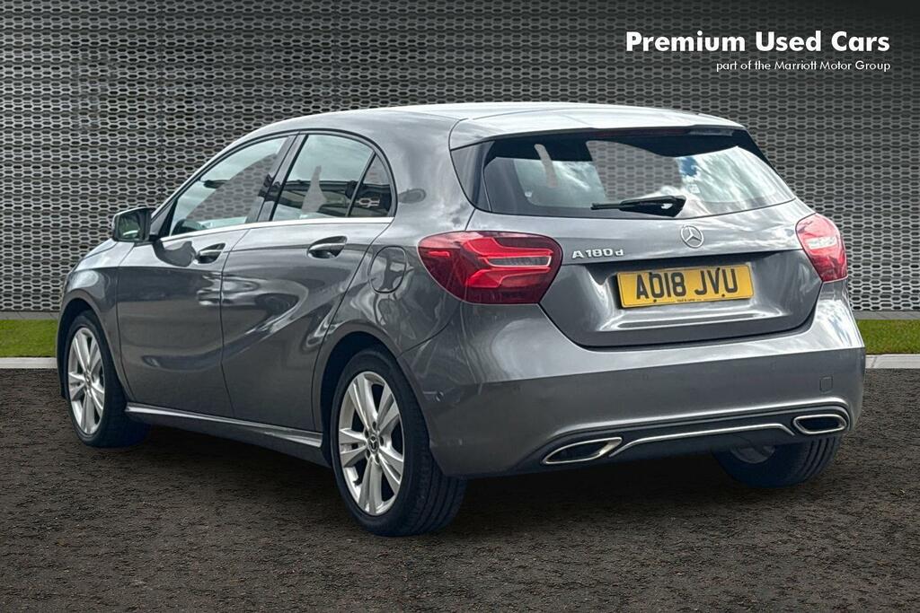 Mercedes-Benz A Class 1.5 A180d Sport Premium 7G-dct Euro 6 Ss AO18JVU Grey #3