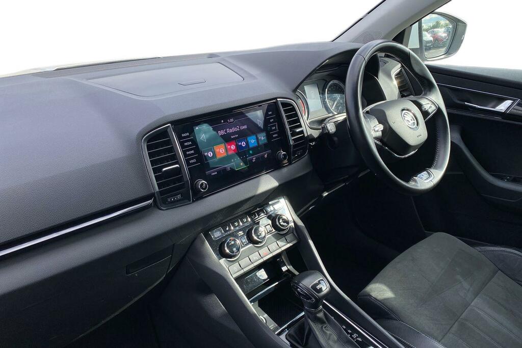 Skoda Karoq 1.5 Tsi Act Se L Suv Dsg Euro 6 Ss MJ21KJO White #2