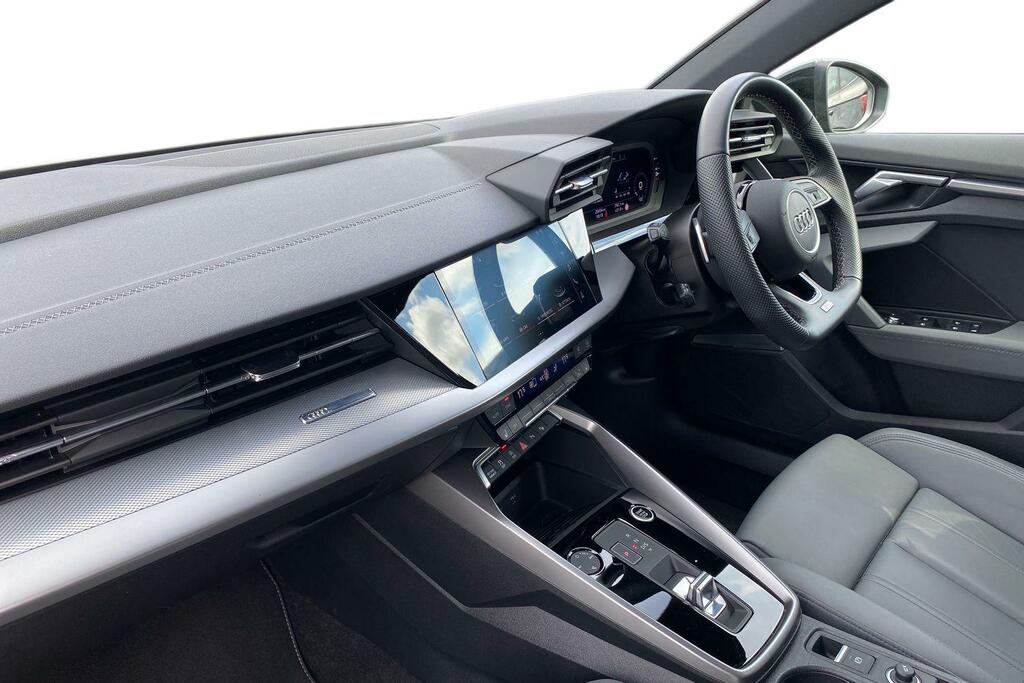 Audi A3 1.5 Tfsi 35 Black Edition Sportback S T RA24KSN Black #2