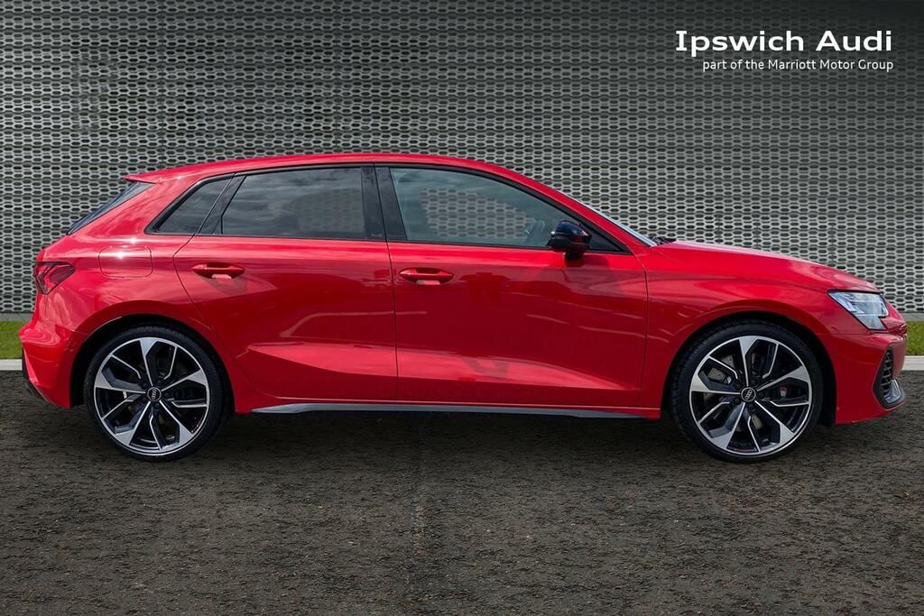 Audi S3 2.0 Tfsi Black Edition Sportback S Tron AV75XFS Red #4