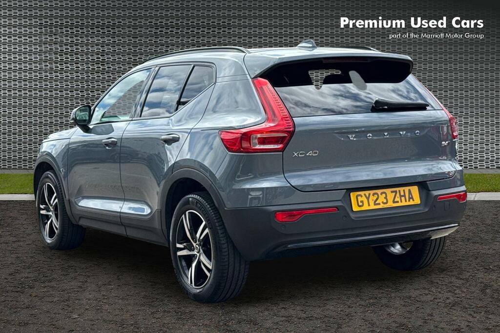 Volvo XC40 2.0 B4 Mhev Plus Suv Hybrid Dct Aw GY23ZHA Grey #3