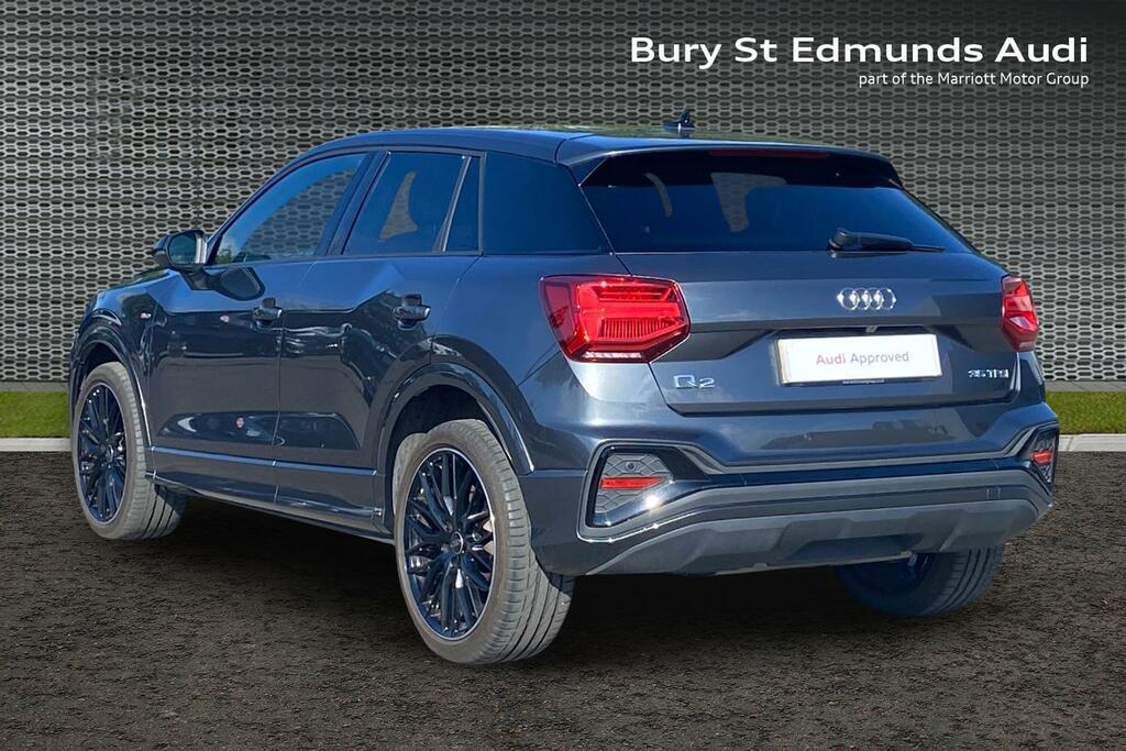 Audi Q2 1.5 Tfsi Cod 35 Black Edition Suv S Tro AV73KCG Grey #3