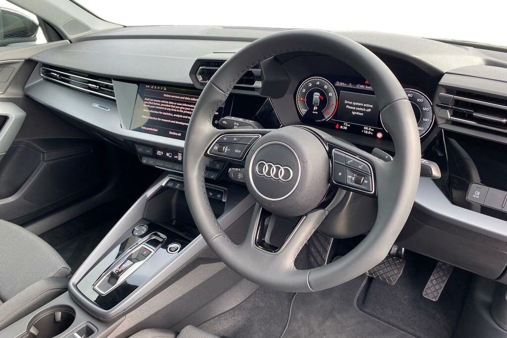 Audi A3 1.5 Tfsi Sport Sportback S Tronic Euro Black #6