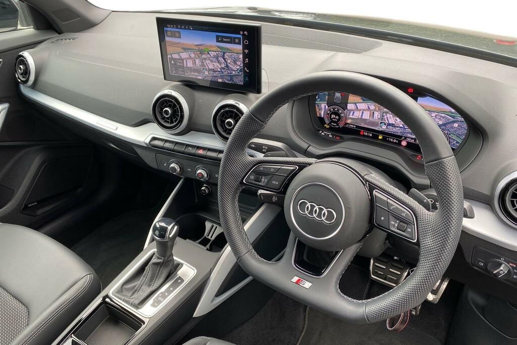 Audi Q2 1.5 Tfsi Cod 35 Black Edition Suv S Tro AX74FFS Grey #6