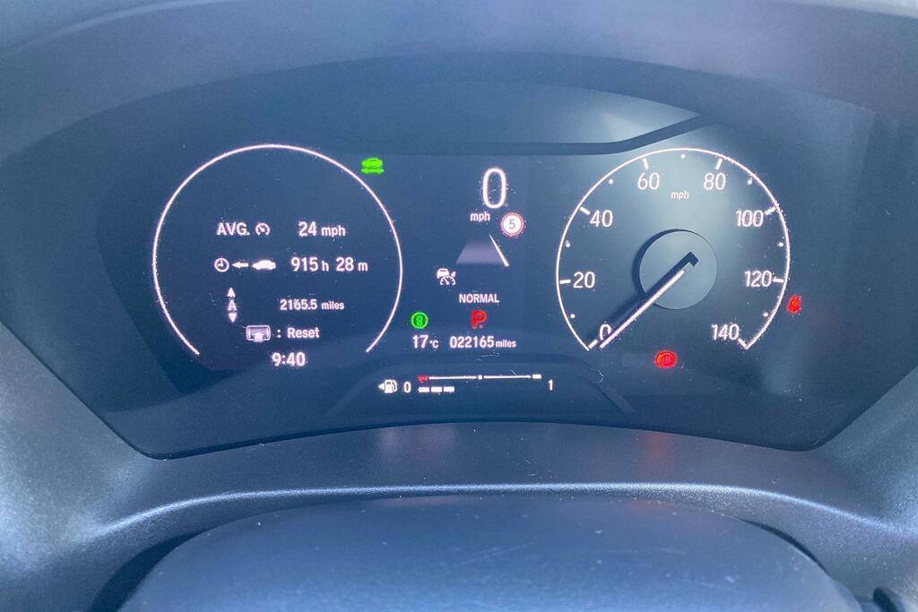 Honda Hr-V Advance White #24