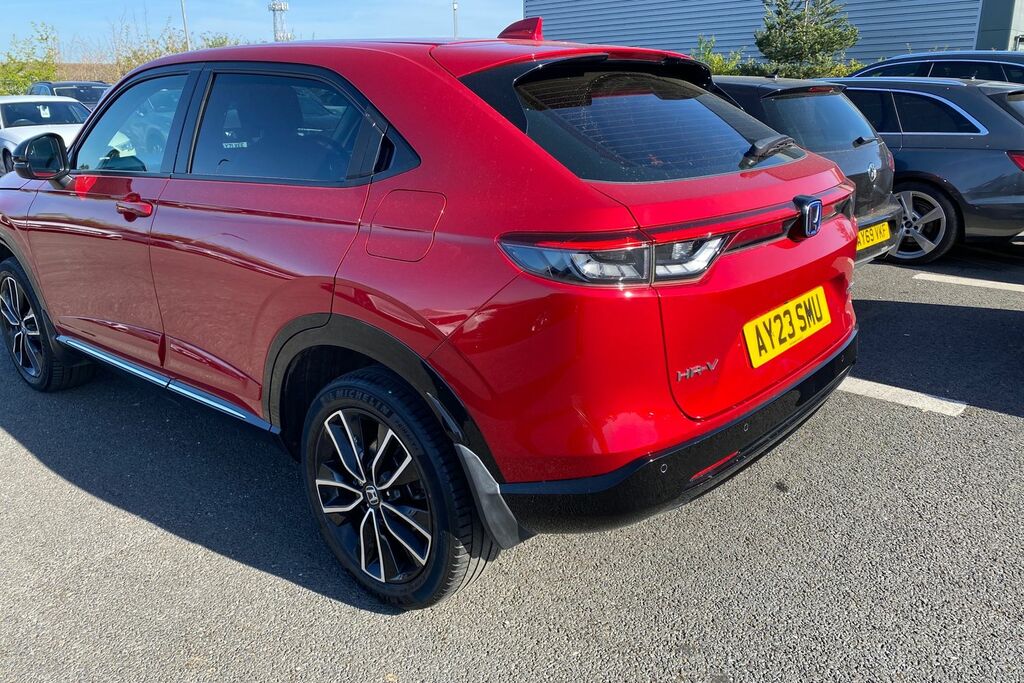 Honda Hr-V Advance White #32