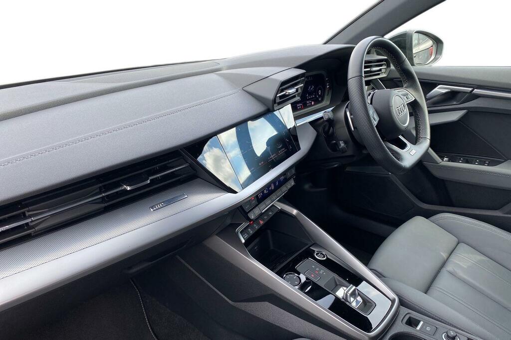 Audi A3 1.5 Tfsi 35 Black Edition Sportback S T Black #2