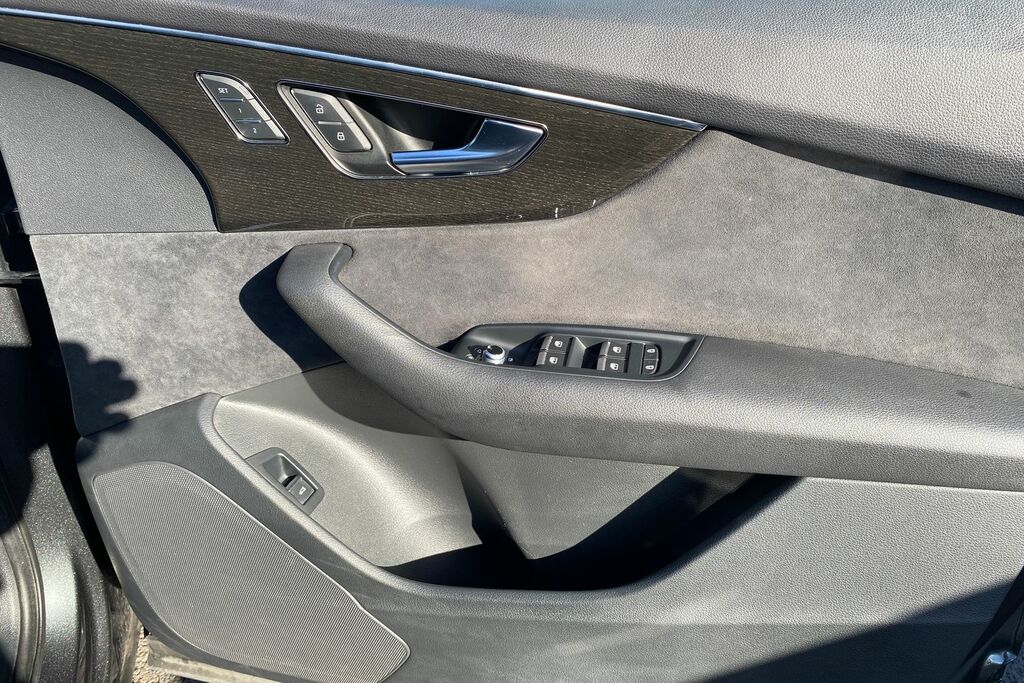 Audi Q7 Suv Grey #25