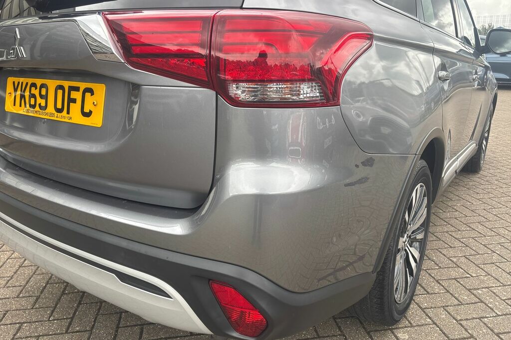 Mitsubishi Outlander 4 Grey #33