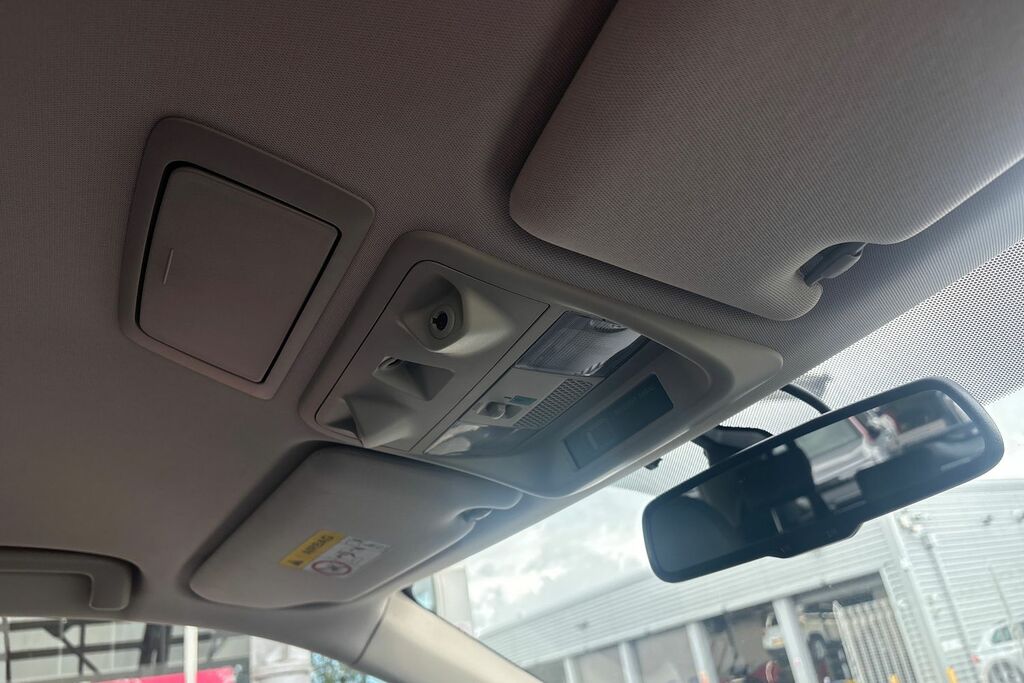 Mitsubishi Outlander 4 Grey #28