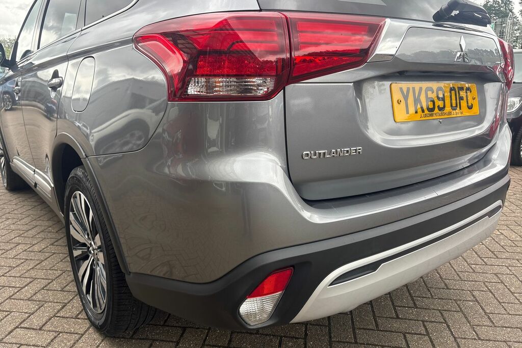 Mitsubishi Outlander 4 Grey #32