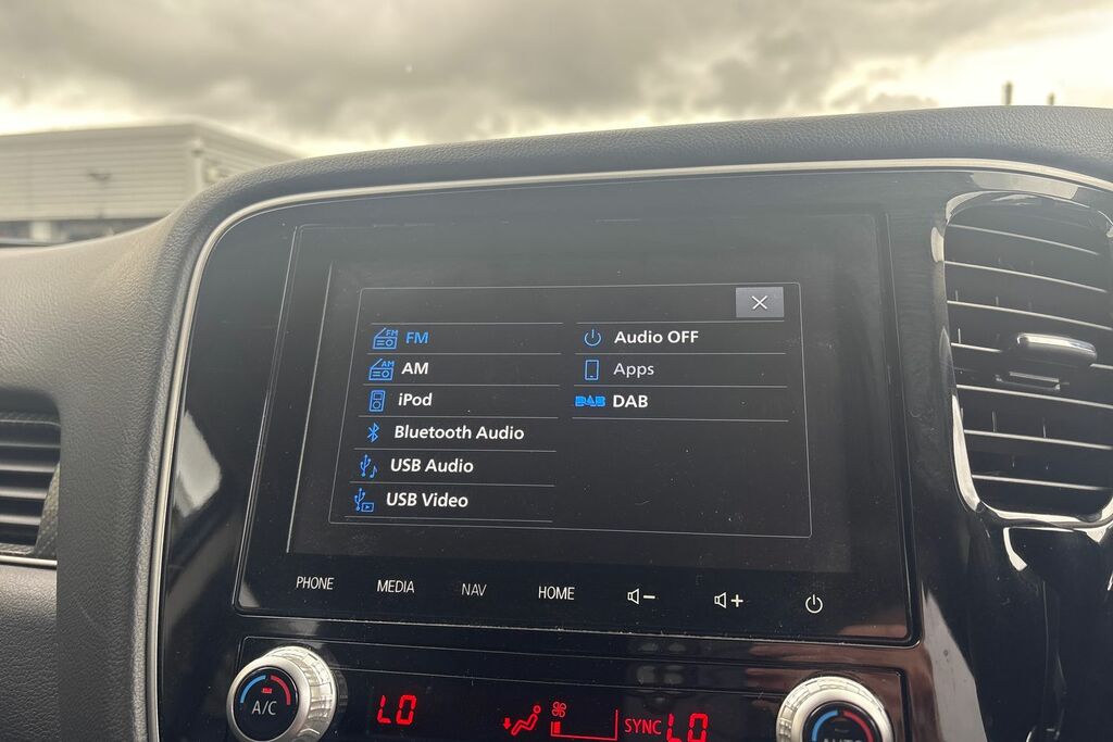 Mitsubishi Outlander 4 Grey #20