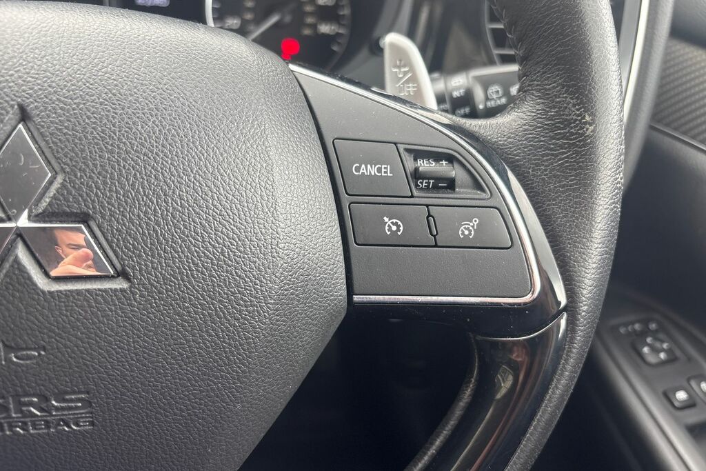 Mitsubishi Outlander 4 Grey #50