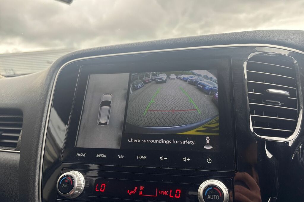 Mitsubishi Outlander 4 Grey #19