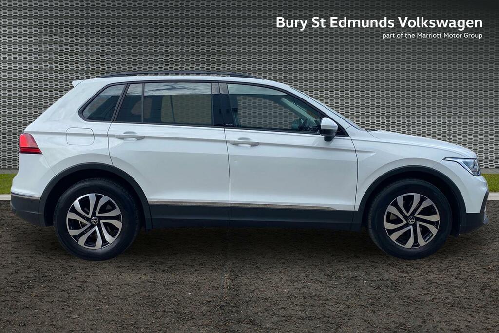 Volkswagen Tiguan 1.5 Tsi Active Suv Dsg Euro 6 Ss 15 MK22ORG White #4