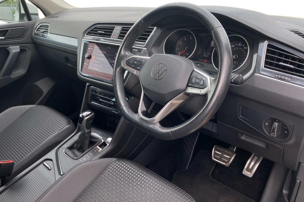 Volkswagen Tiguan 1.5 Tsi Active Suv Dsg Euro 6 Ss 15 MK22ORG White #6