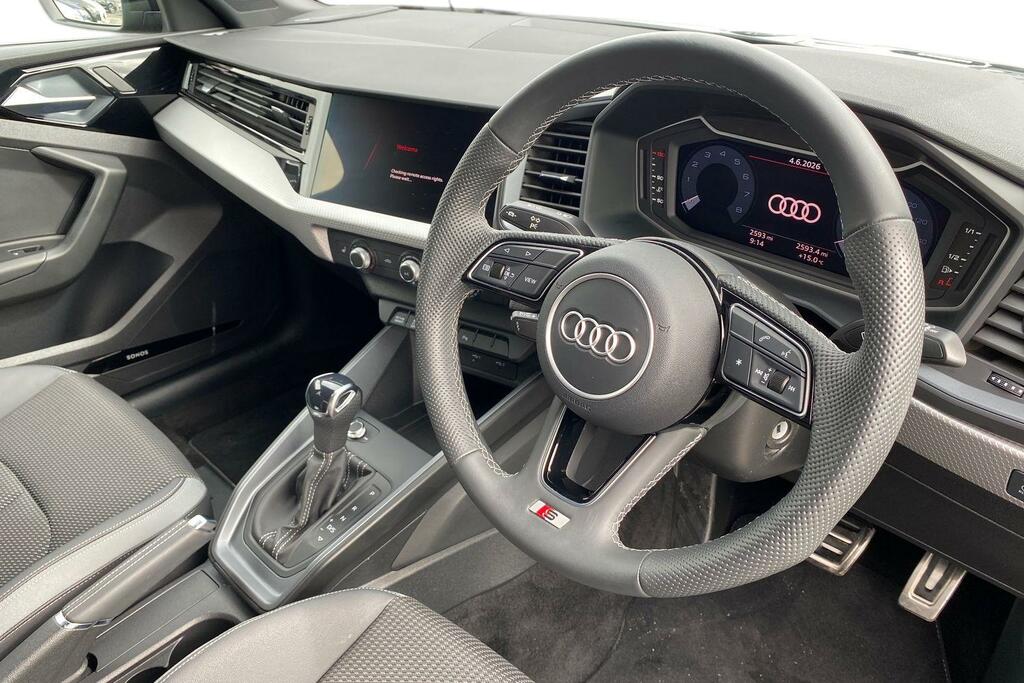 Audi A1 1.5 Tfsi 35 S Line Sportback S Tronic E Black #6