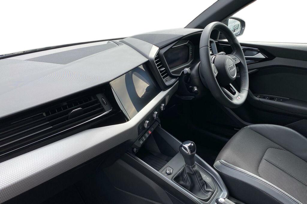 Audi A1 1.5 Tfsi 35 S Line Sportback S Tronic E Black #2