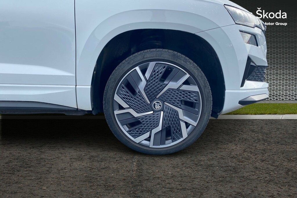 Skoda Karoq 1.5 Tsi Act Sportline Suv Dsg Euro 6 S White #5