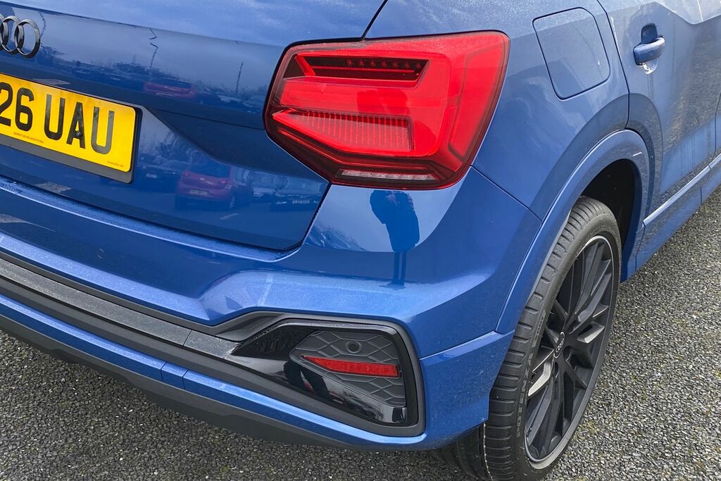 Audi Q2 35 Tfsi Black Edition S Tronic Tech Pro White #33
