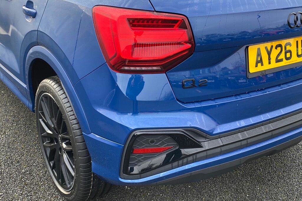 Audi Q2 35 Tfsi Black Edition S Tronic Tech Pro White #32