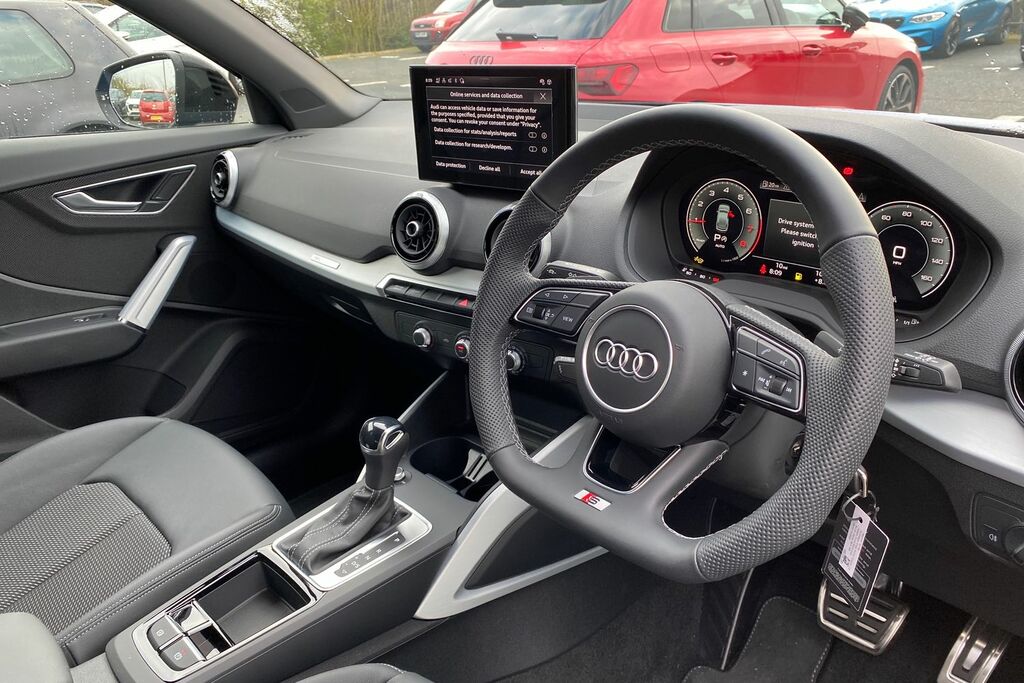Audi Q2 35 Tfsi Black Edition S Tronic Tech Pro White #45