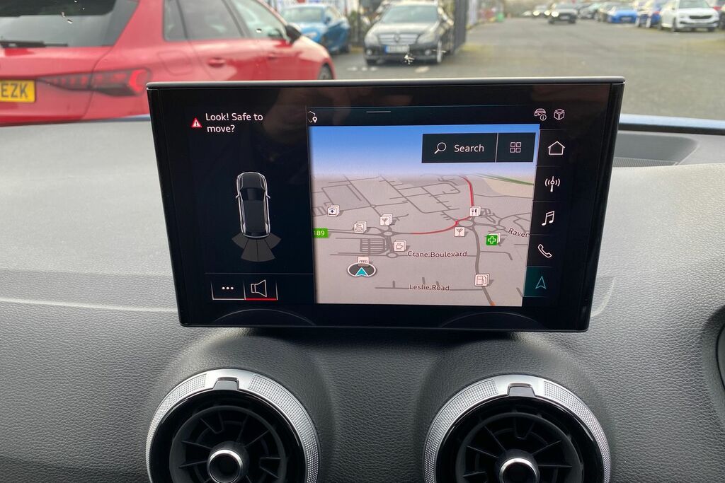 Audi Q2 35 Tfsi Black Edition S Tronic Tech Pro White #19