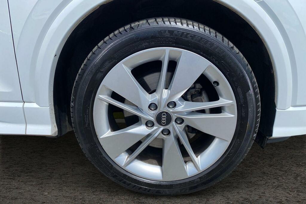 Audi Q2 2.0 Tdi 35 S Line Suv S Tronic Quattro AV22VXY White #5