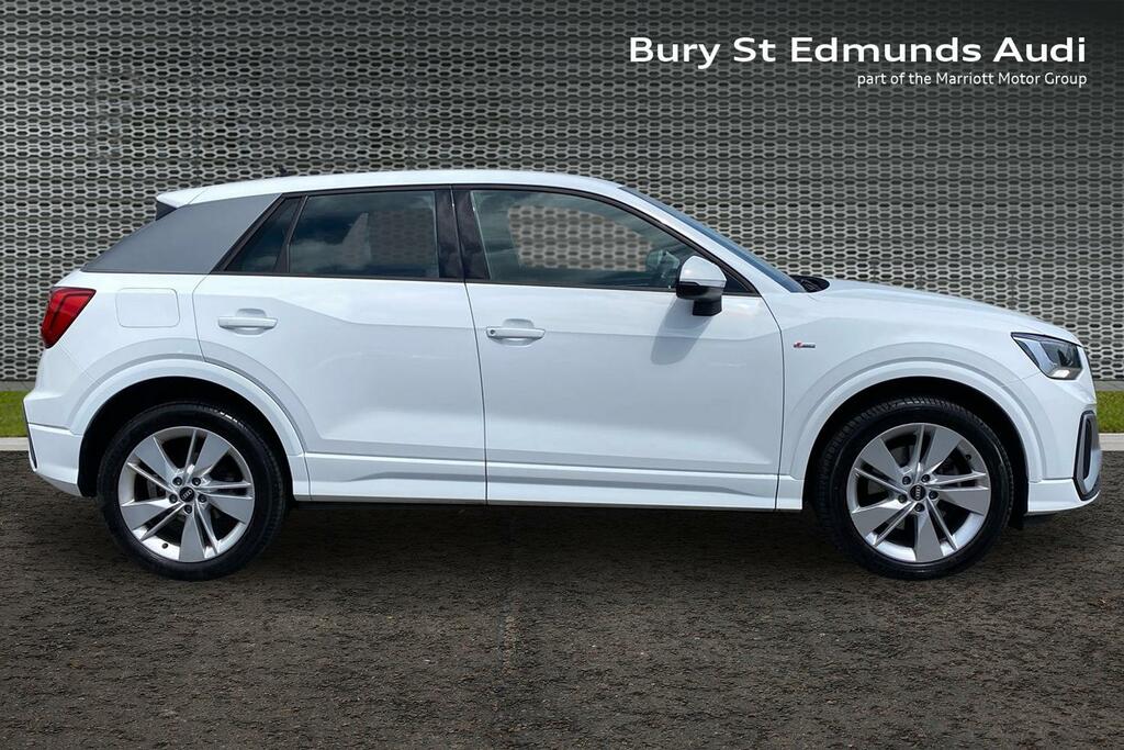 Audi Q2 2.0 Tdi 35 S Line Suv S Tronic Quattro AV22VXY White #4