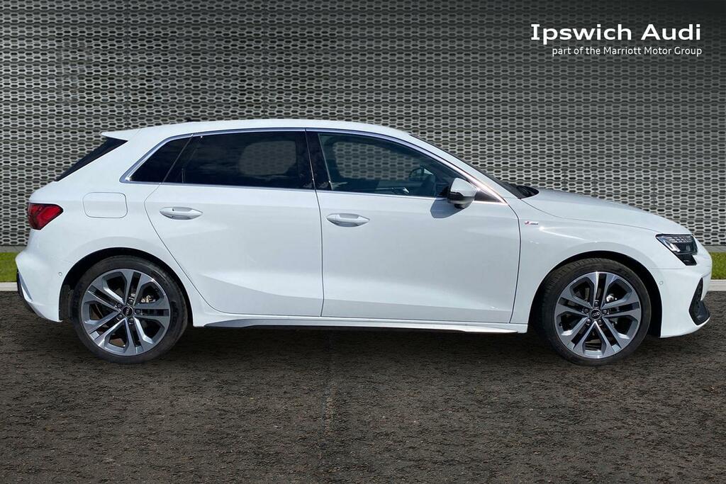 Audi A3 1.5 Tfsi S Line Sportback S Tronic Euro White #4