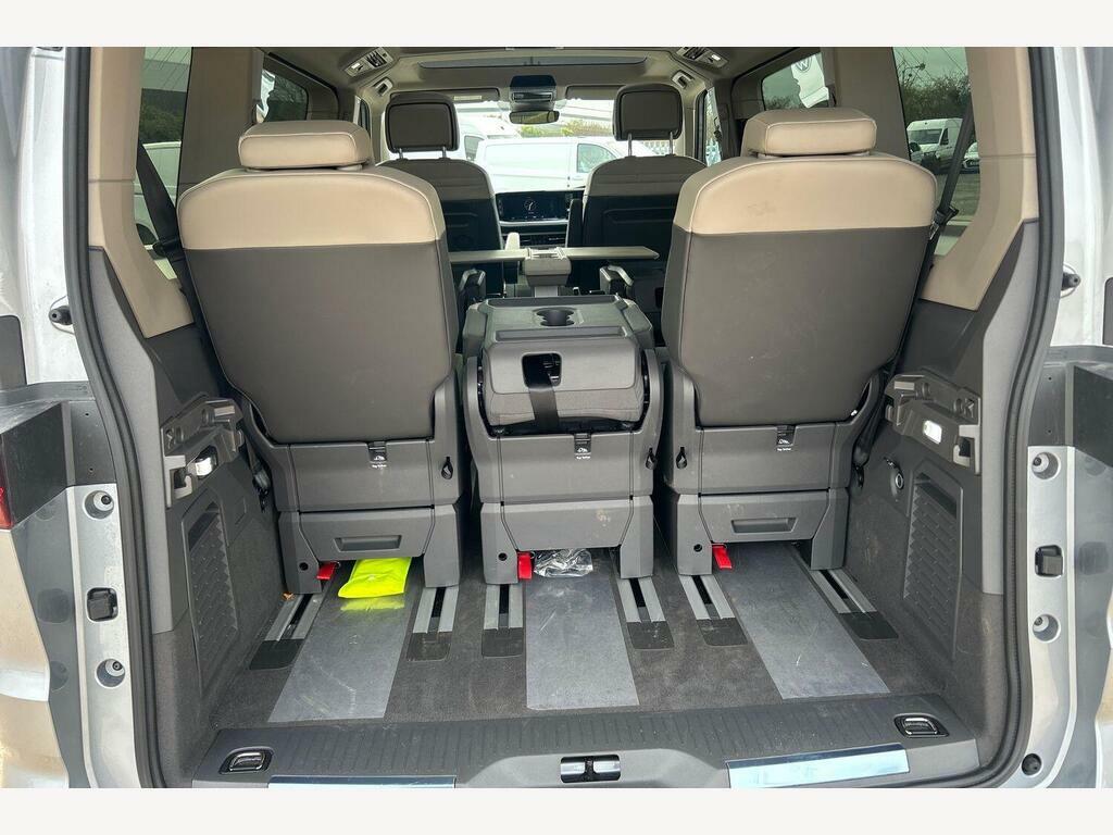 Volkswagen Multivan Multivan 2.0 Tdi Style Lwb Dsg Red #18