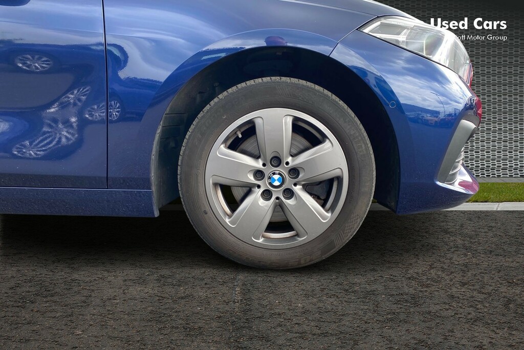 BMW 1 Series 1.5 118I Se Hatchback Dct Euro 6 Ss Blue #5