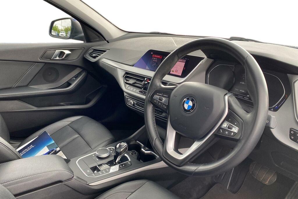 BMW 1 Series 1.5 118I Se Hatchback Dct Euro 6 Ss Blue #6