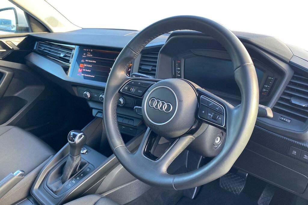 Audi A1 1.0 Tfsi 30 Technik Sportback S Tronic White #6