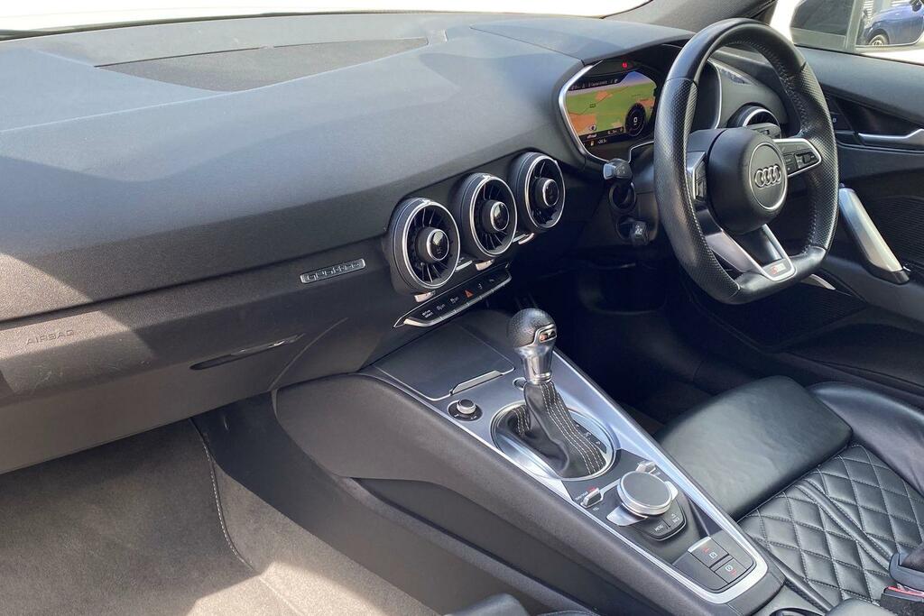 Audi TT 2.0 Tfsi Black Edition Coupe S Tronic Q White #2