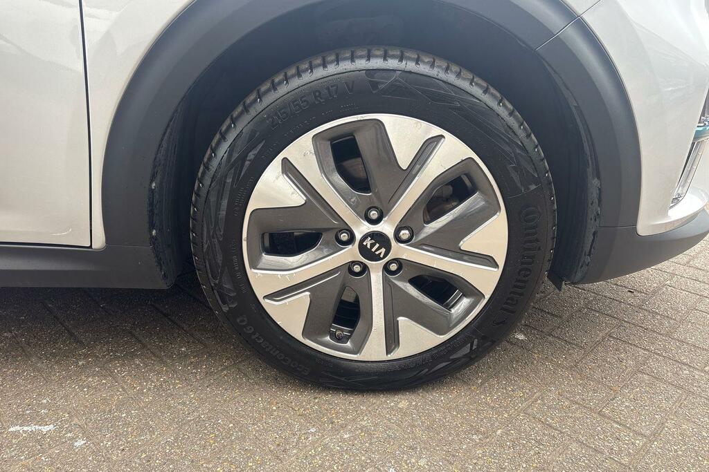 Kia e-Niro 150Kw 4 64Kwh Black #40
