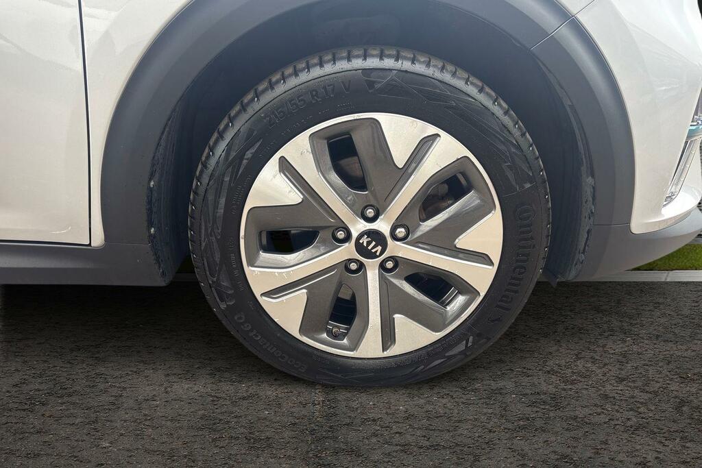 Kia e-Niro 64Kwh 3 Suv 201 Bhp Silver #5