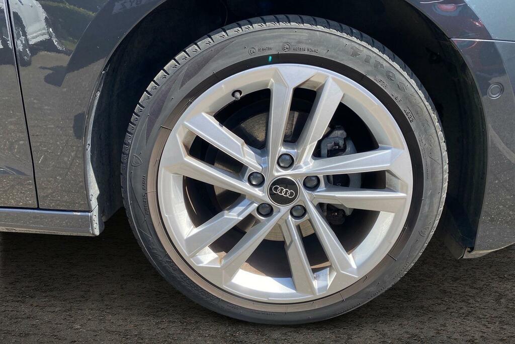 Audi A3 1.5 Tfsi 35 Sport Sportback S Tronic Eu Grey #5