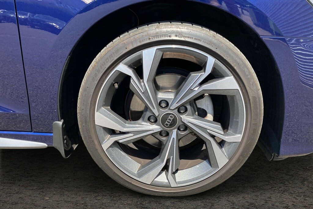 Audi A3 1.5 Tfsi 35 S Line Sportback S Tronic E Blue #5