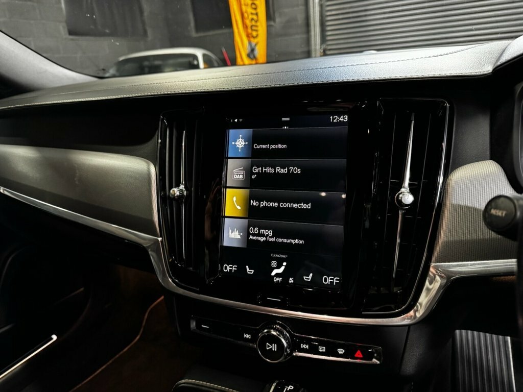 Volvo V90 D4 Momentum Pro Blue #13