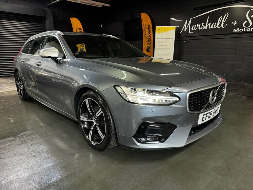 Volvo V90 D4 Momentum Pro Blue #32