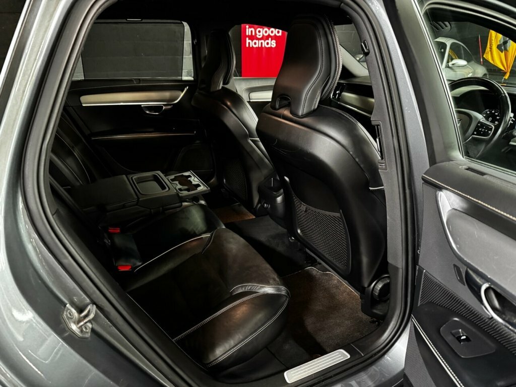 Volvo V90 D4 Momentum Pro Blue #18