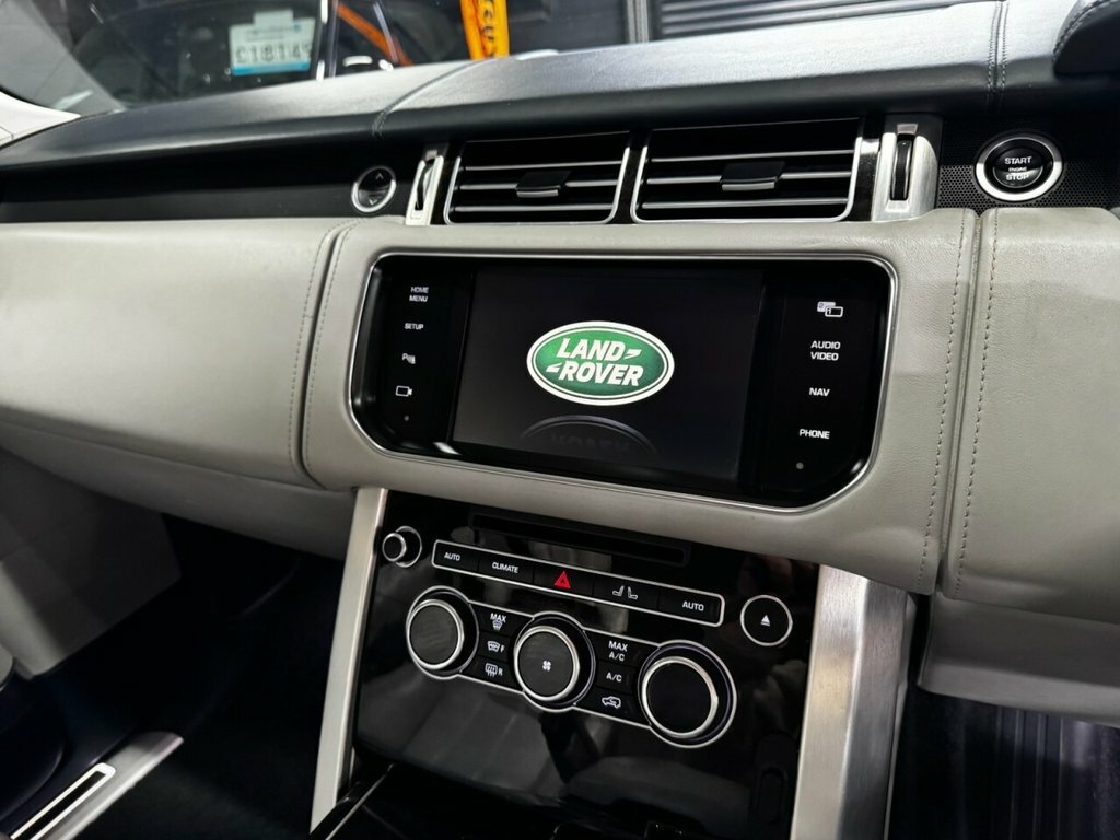 Land Rover Range Rover Autobiography Black #12