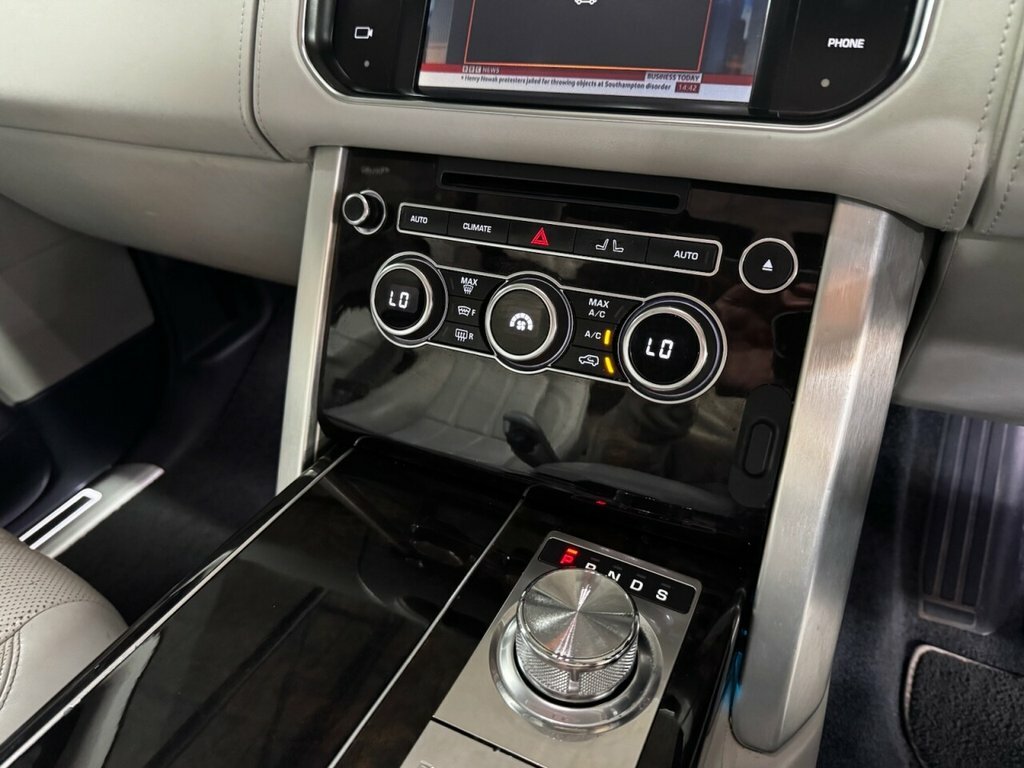 Land Rover Range Rover Autobiography Black #16