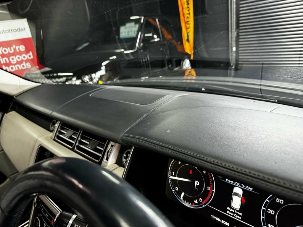Land Rover Range Rover Autobiography Black #22