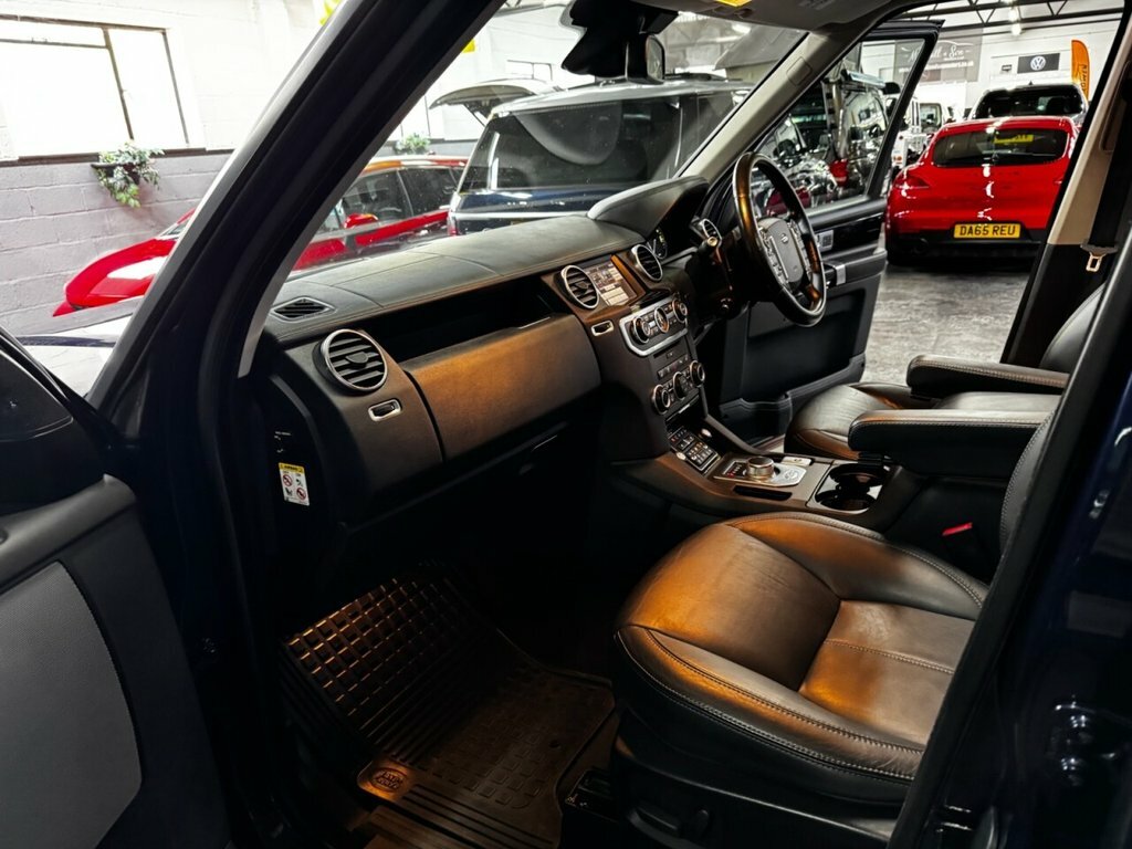 Land Rover Discovery 4 Suv Black #30