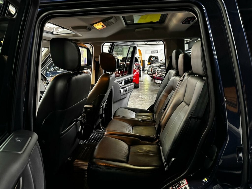 Land Rover Discovery 4 Suv Black #25
